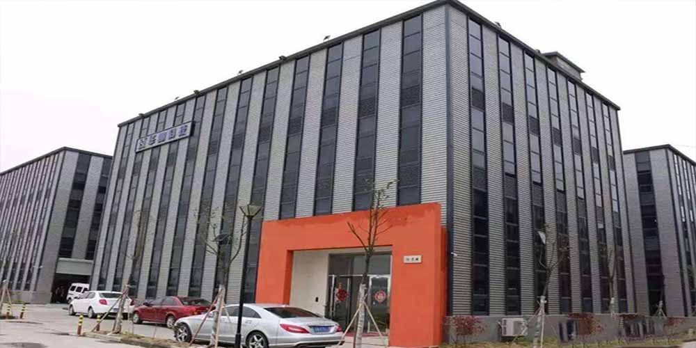 寧夏 ** 石化有限公司用高服自動(dòng)排渣過(guò)濾機(jī)給液蠟去色、除雜